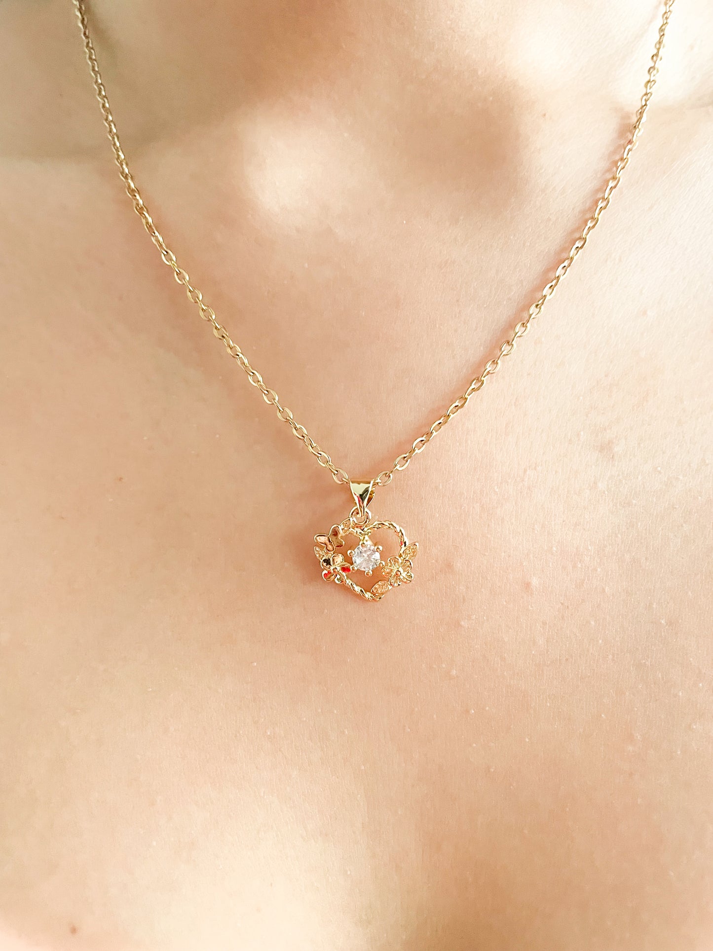 Collar Corazón Trenzado