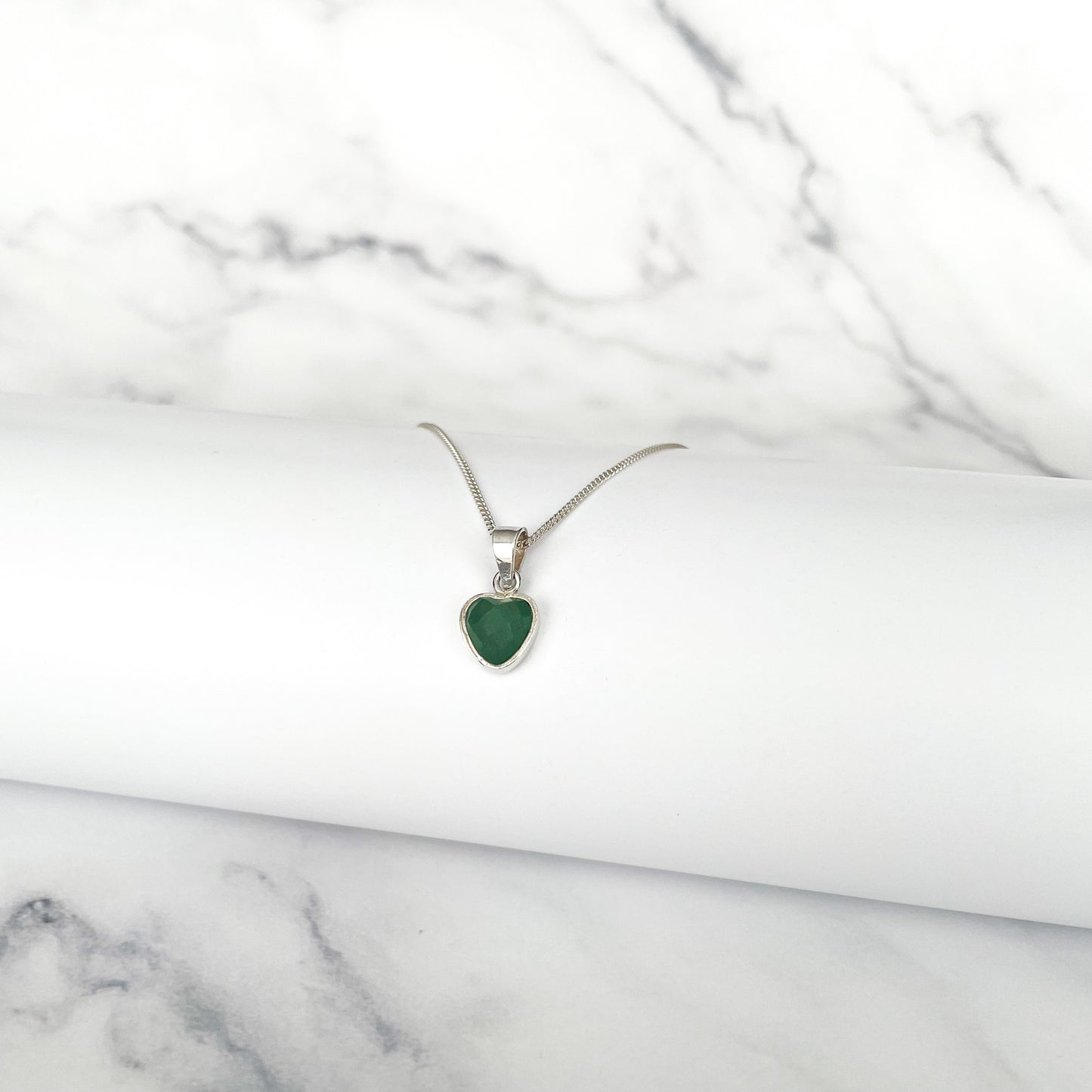 Natural love -Dije cuarzo verde