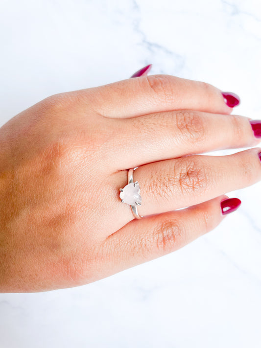 Anillo little love cuarzo rosa